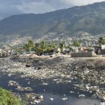 Cité de Dieu, eines der ärmsten Viertel von Port-au-Prince. In dieser Gegend besitzt fast jede Familie Schweine.